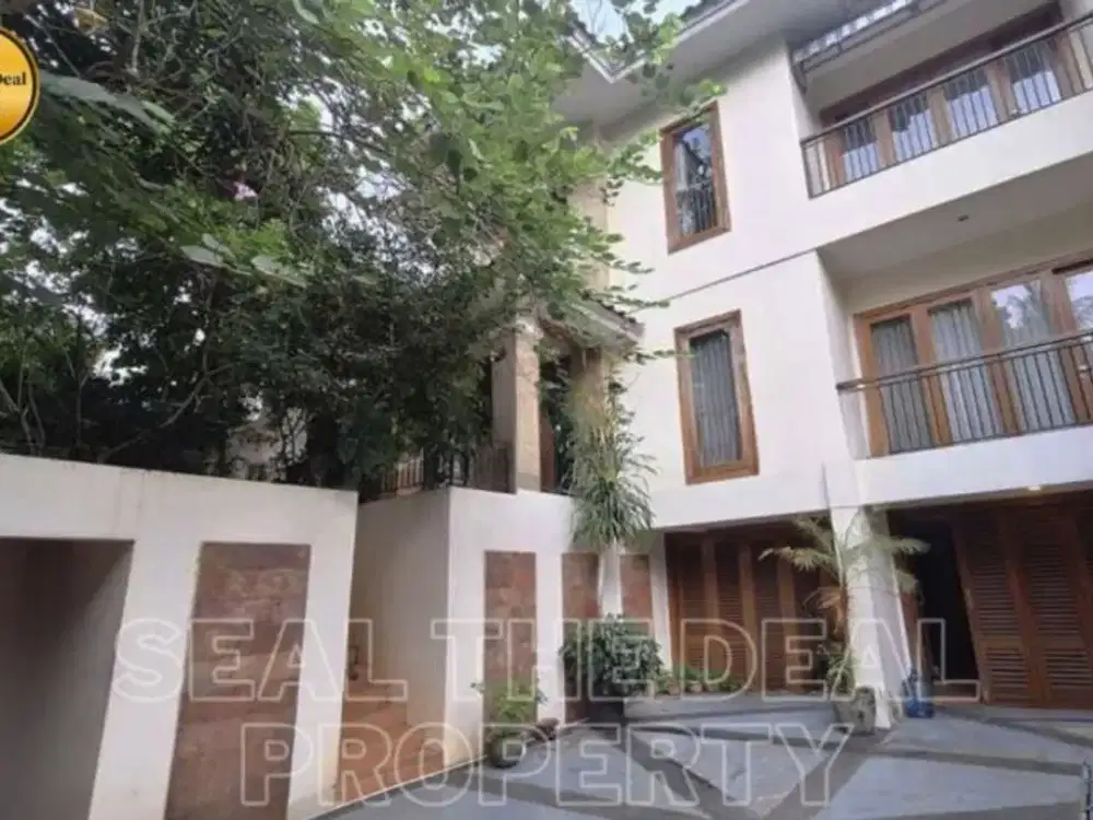 Disewakan Rumah Di Senopati/SCBD/Kebayoran Baru Jakarta Selatan STD629