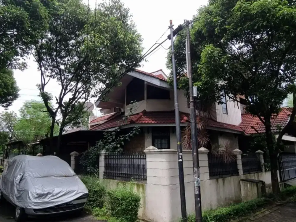 rumah bagus siyap huni di sektor4, bintaro