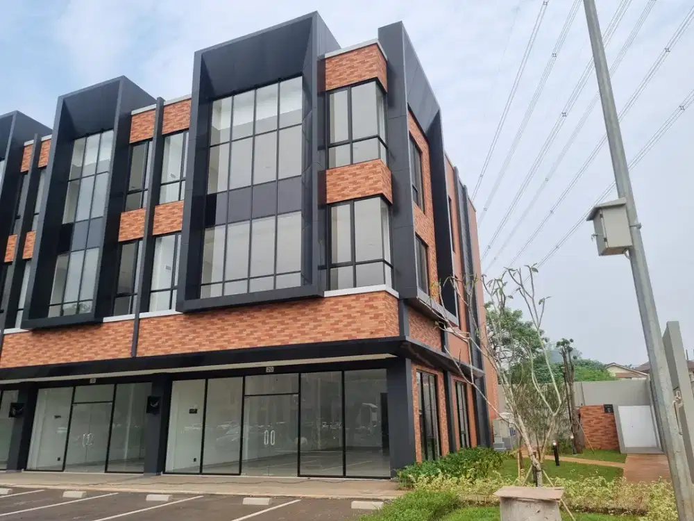 Ruko Lloyd Lift Hoek Garden Tusuk Sate HADAP JALAN Winona Alam Sutera