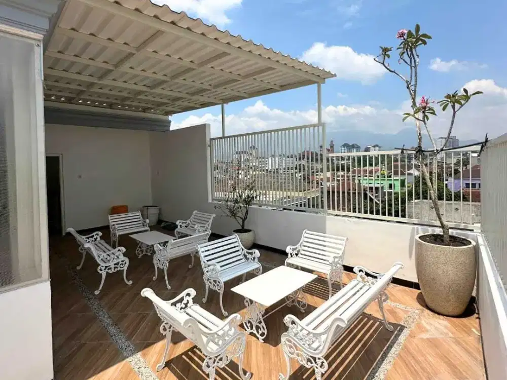 KAMAR KOS PREMIUM DEKAT KAMPUS UNIRAW DAN KAMPUS ABM KOTA MALANG