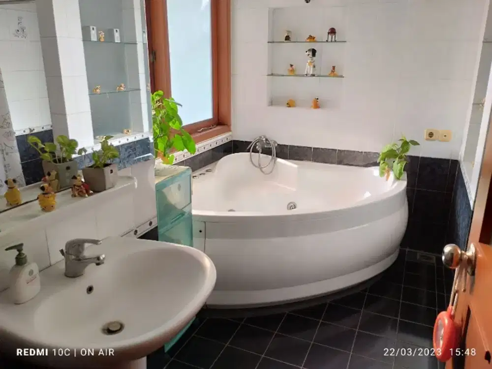 Miliki rumah cantik di Mampang Prapatan Jakarta Selatan