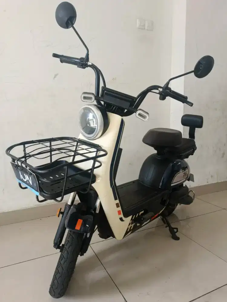 Jual Cepat: Sepeda Listrik ION FIVE (Bekas Rasa Baru!)