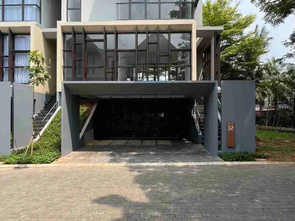 Dijual Rumah Zenith di Cluster Serenia Hills Lebak Bulus