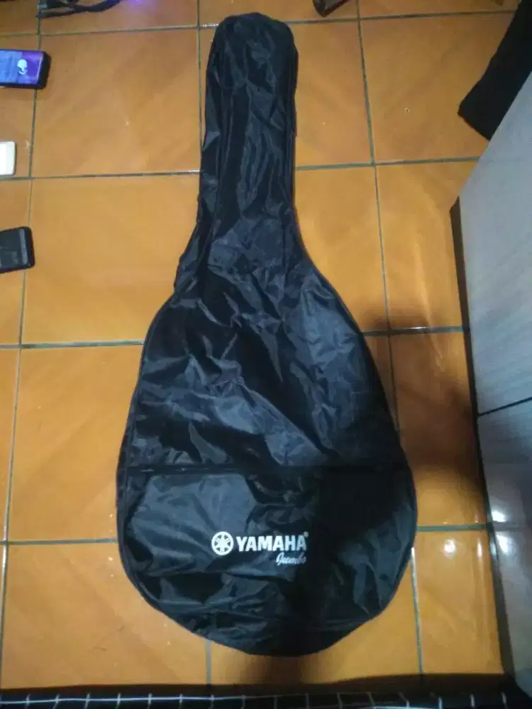 Tas gitar akustik jumbo