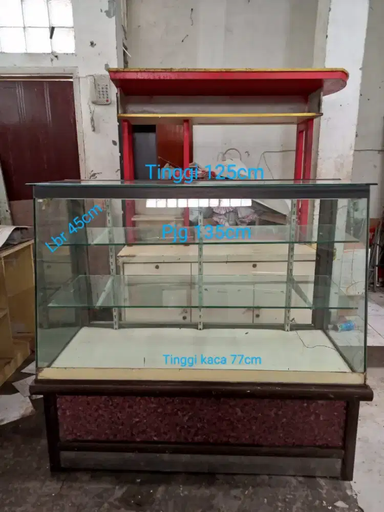 ETALASE KUE PREMIUM 
      ex TOKO CAKES & BAKERY