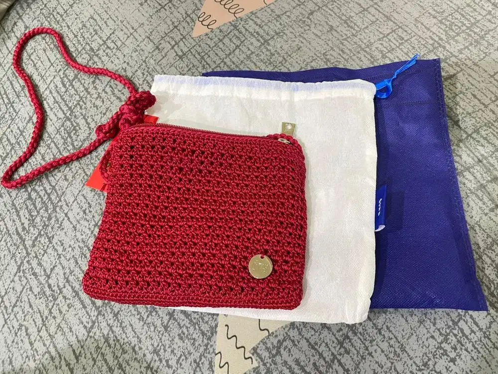 Dowa Almere Crossbody