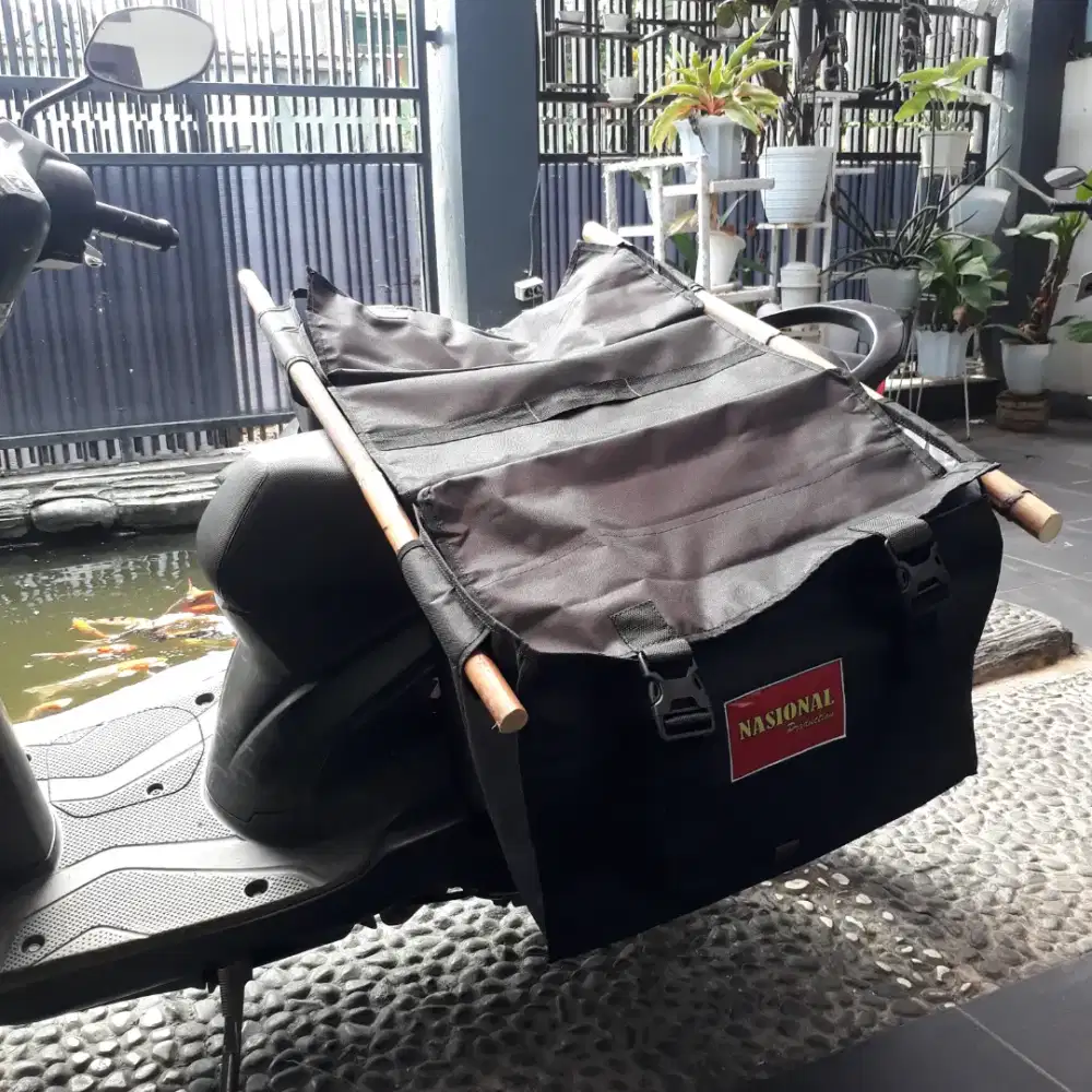 Tas motor kurir barang dagang