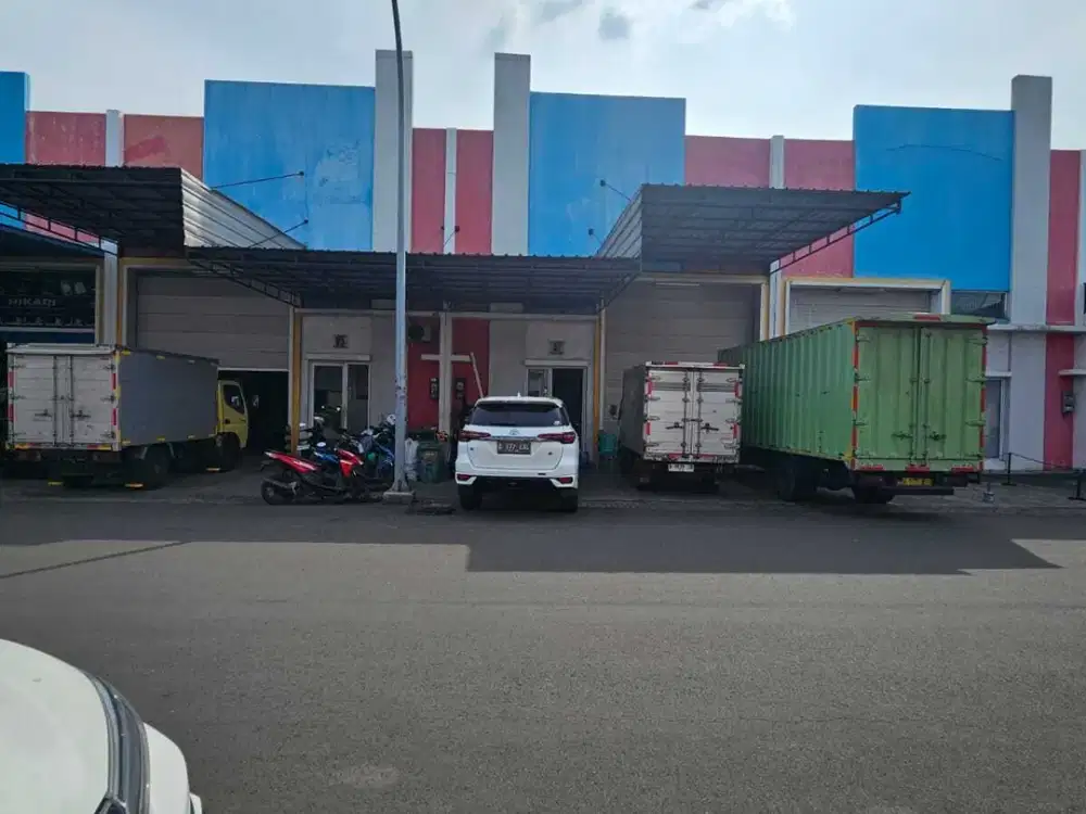 Gudang  Gandeng di Bizpark Green Sedayu Cakung Jakarta Timur