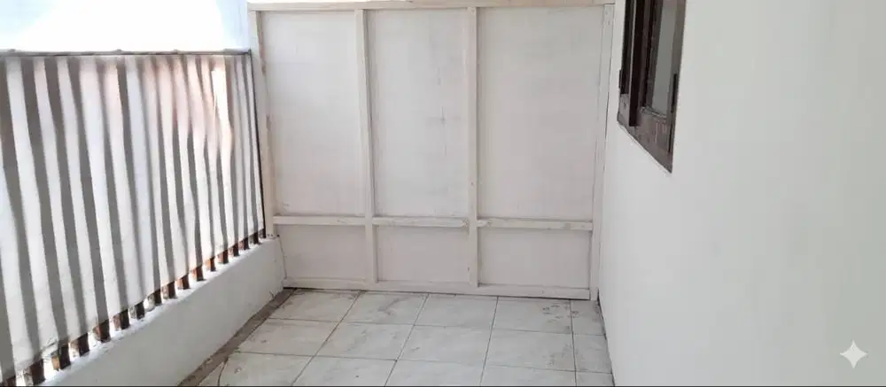 Di Sewakan Rumah Kebon Baru, Tebet, Jakarta Selatan