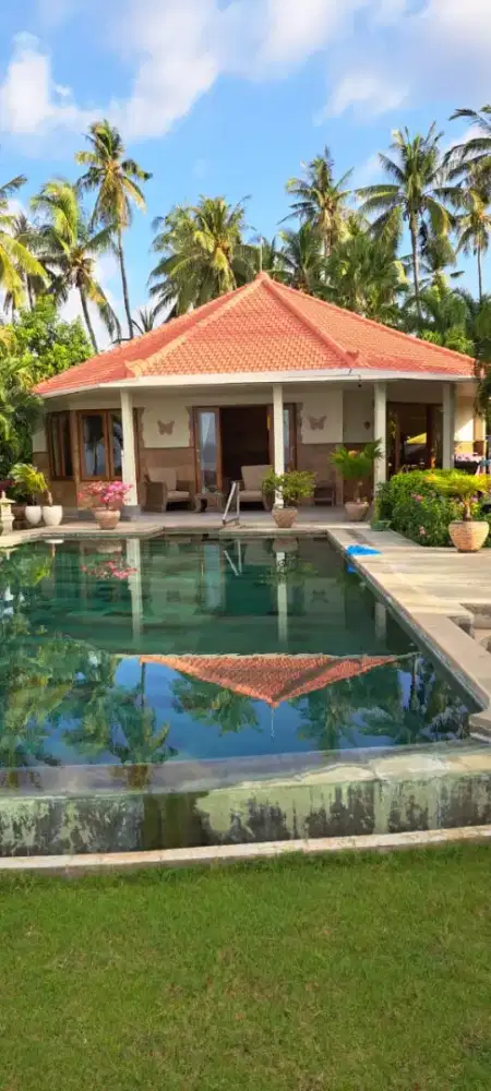 Villa pinggir pantai di buleleng singaraja dekat air sanih
