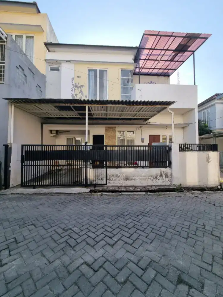 Dijual rumah minimalis 2 lantai, Simpang Darmo regency