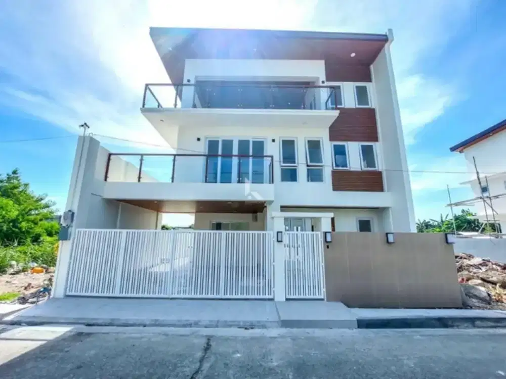 SUPER ISTIMEWAH RUMAH KOST ONE GATE DI PERUMAHAN BUMI MARINA MAS