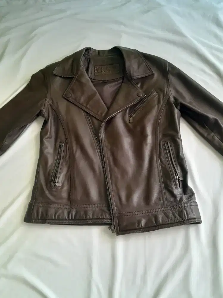 Jaket kulit wanita asli