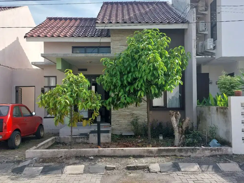 Rumah di kompleks Garden view Mataram