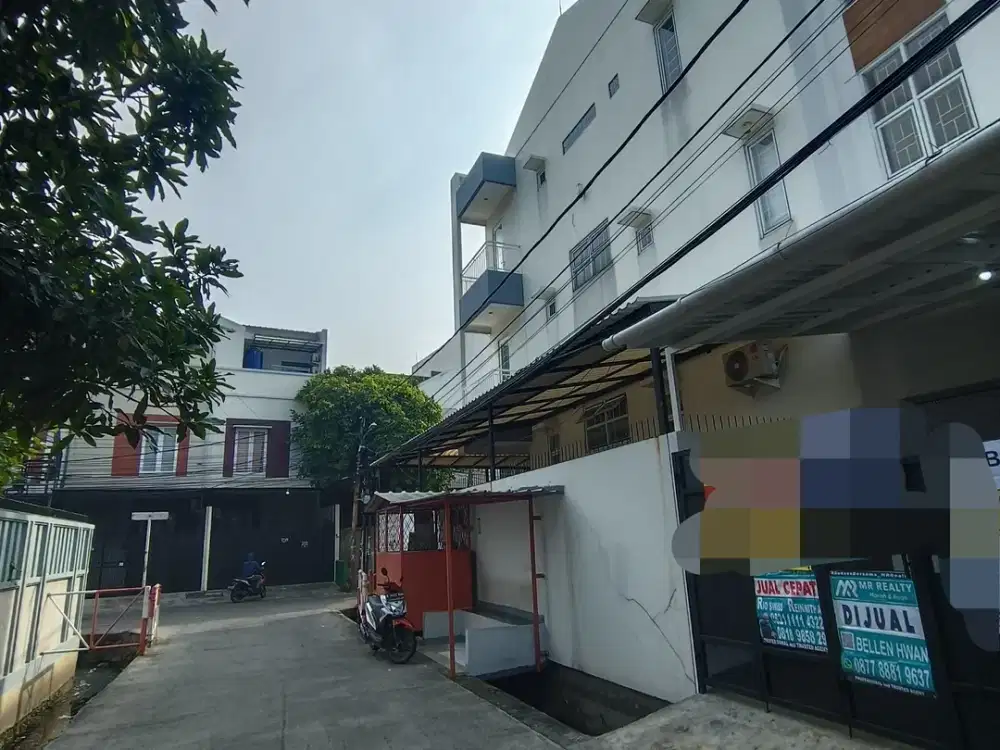 Rumah siap huni 3 lantai semifurnished di duri kepa jakbar