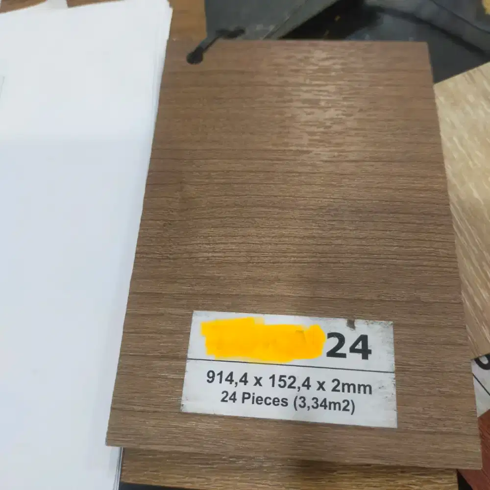 Serba serbi vinnyl lantai dan wallpaper