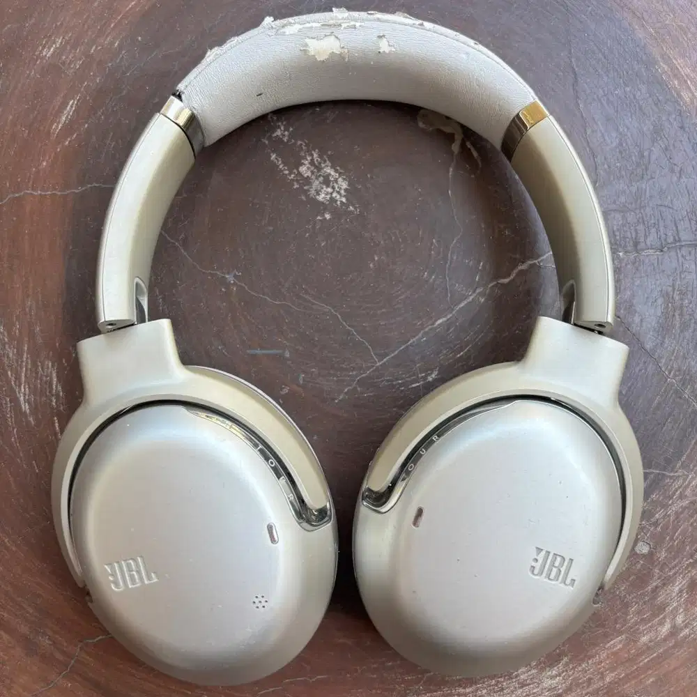 JBL Tour One M2 Champagne