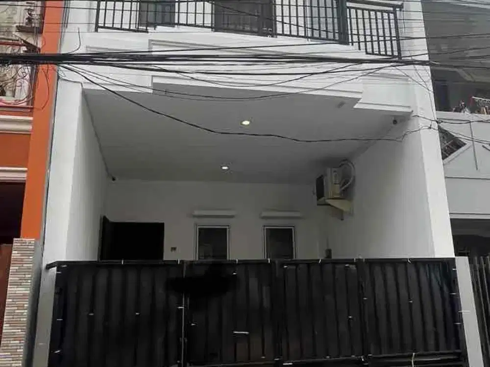 Dijual rumah 3 lantai sunter karya