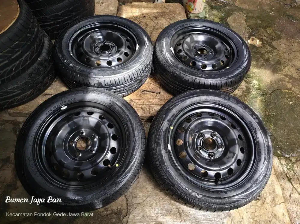 Velg kaleng R16 ori KIA Carens  dan ban 205 55 r16 kumho bayang bintik