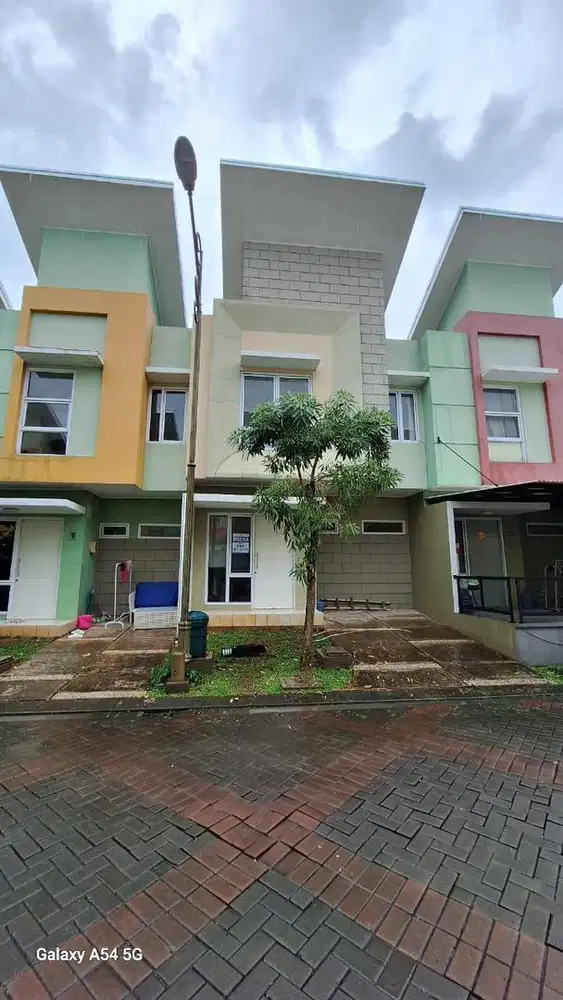 Disewakan Rumah Murah di Cluster Arcadia Gading Serpong
