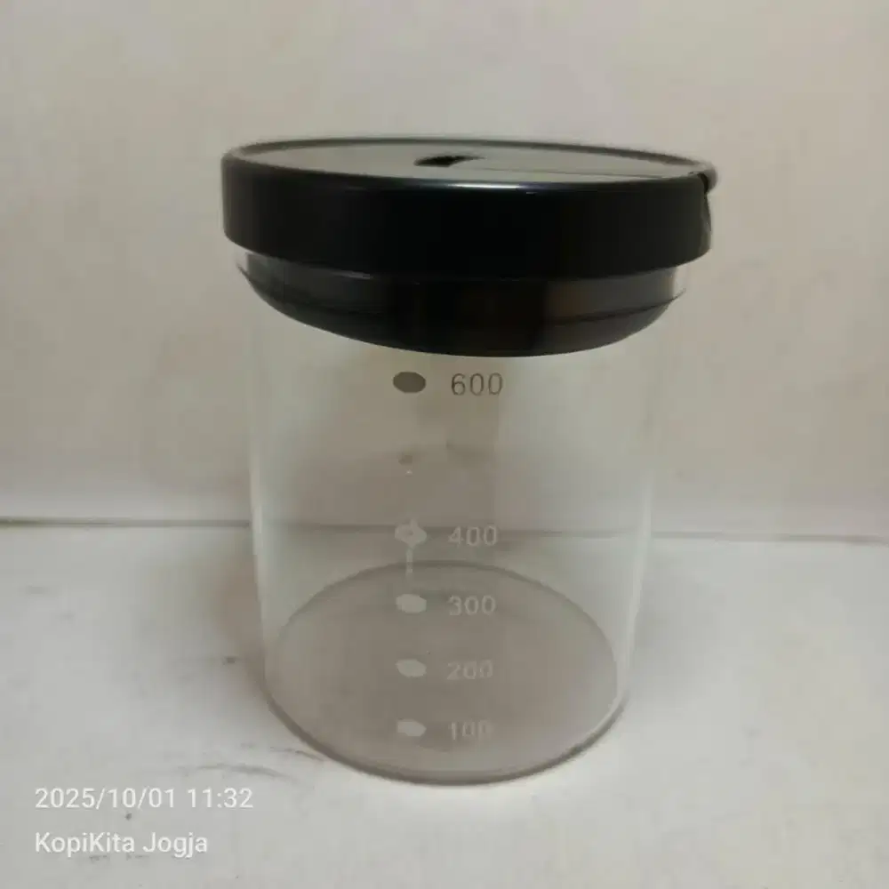 Toples vacuum kopi scale kedap udara 600 ml
