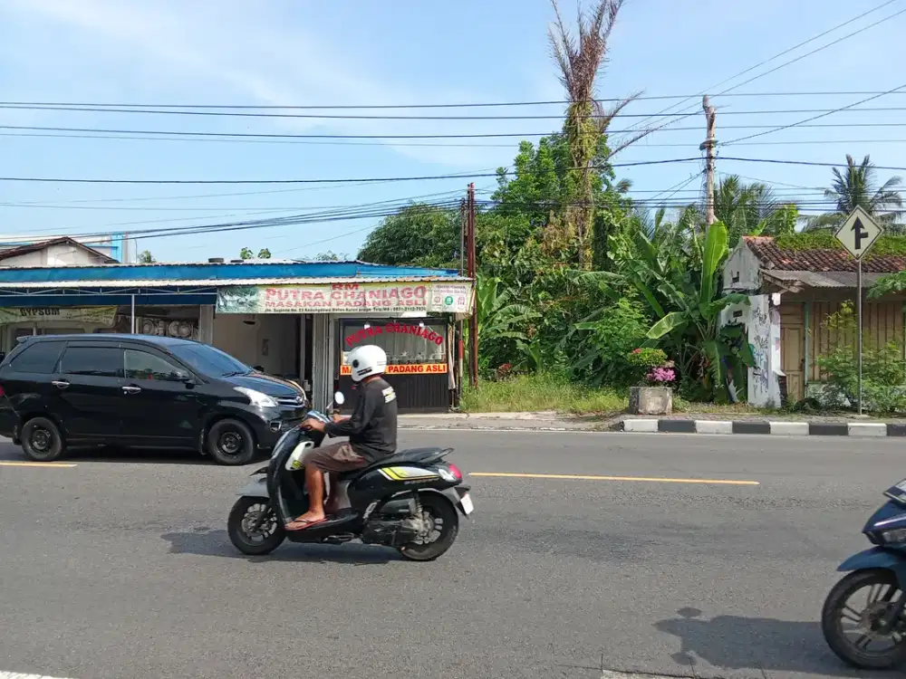 Tanah Mangku Jalan Nasional Wates Kulon Progo Yogyakarta