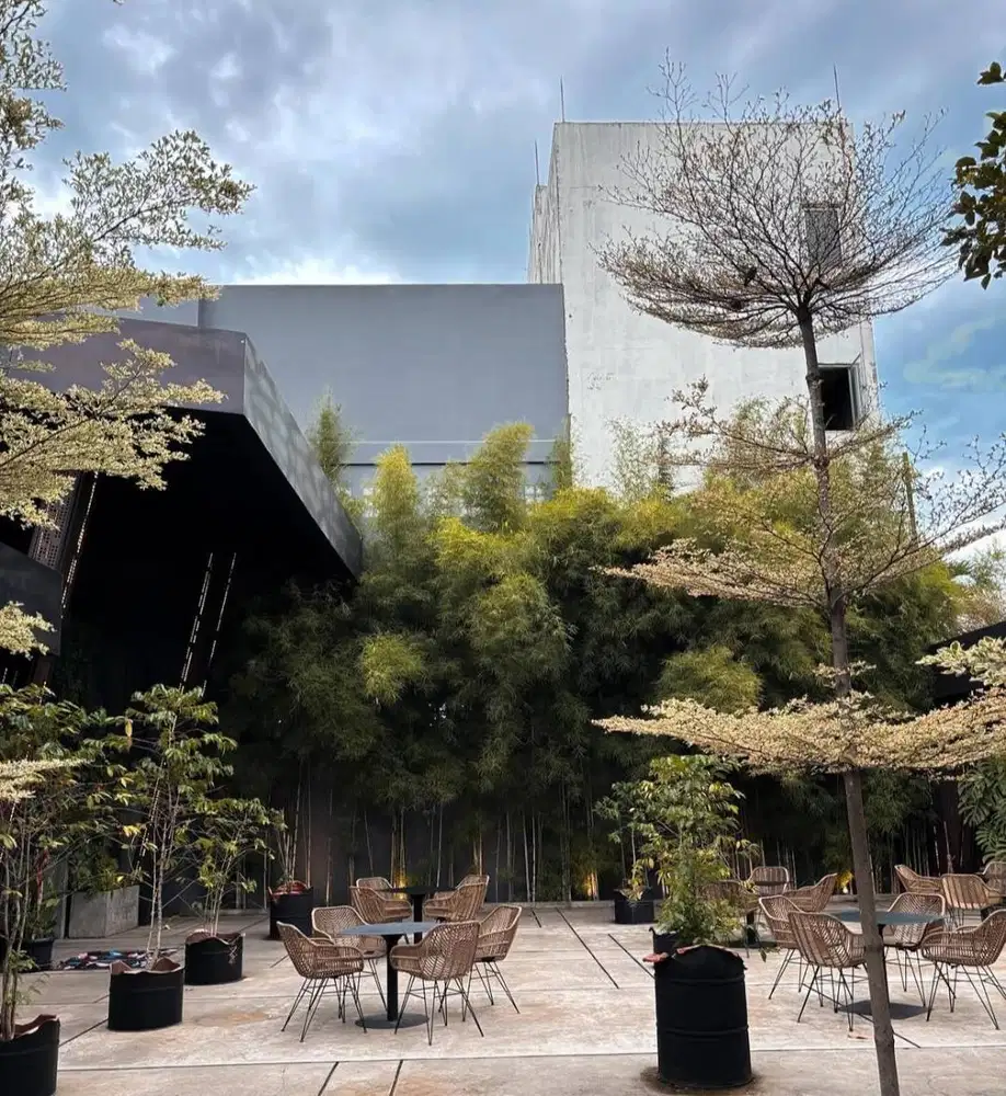 Dijual Tempat Usaha Strategis di Sudirman Mainroad Bandung