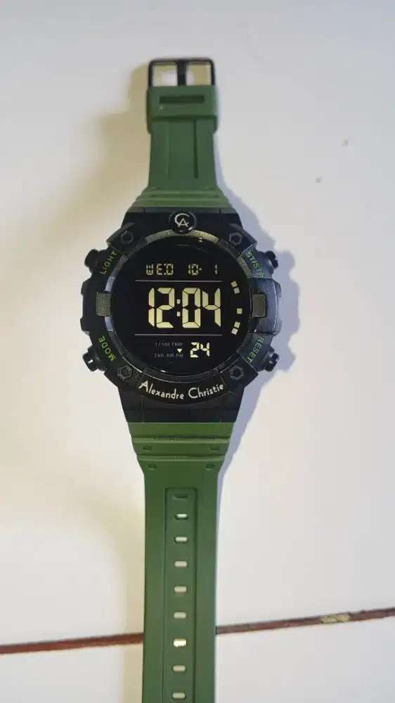 Jam tangan alexandre christie