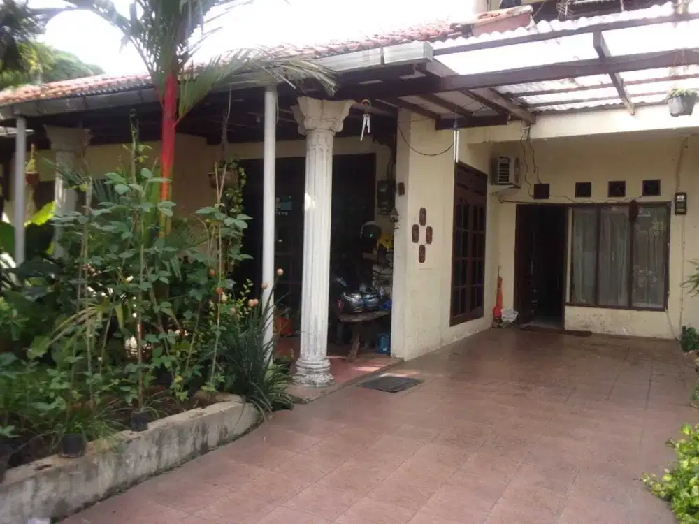 Dijual Rumah klasik di Radio Dalam