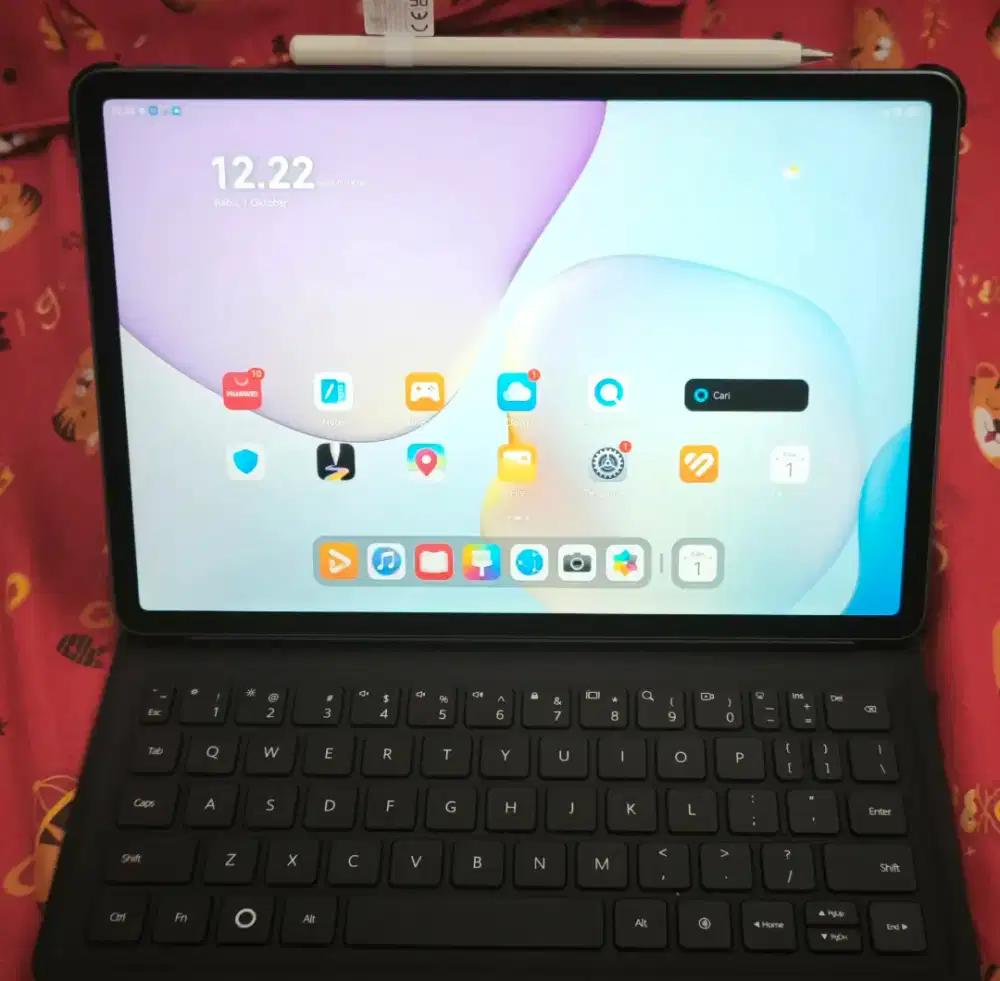 Huawei Mattepad 11.5 2025 (SpaceGray) include keyboard dan styluspen