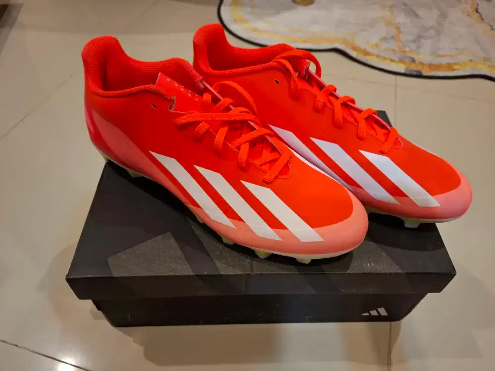 Sepatu bola adidas Crazyfast .4 size 42 2/3