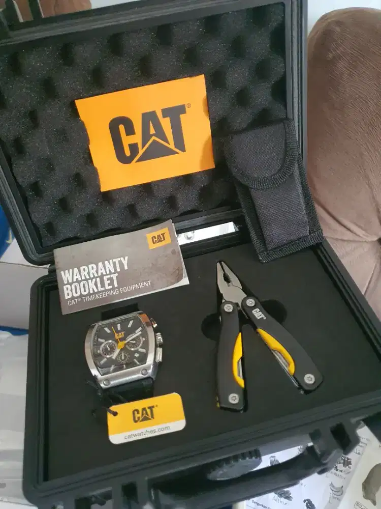 Jam tangan caterpillar