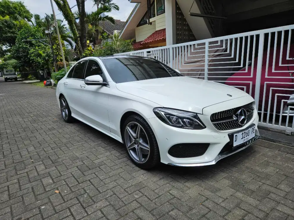Mercedes Benz C300 AMG Line Full Package 2018 Tangan Pertama Like New