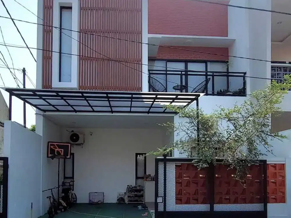 Dijual Rumah Bagus 2 Lantai Siap Huni Lokasi Strategis di Pondok Labu