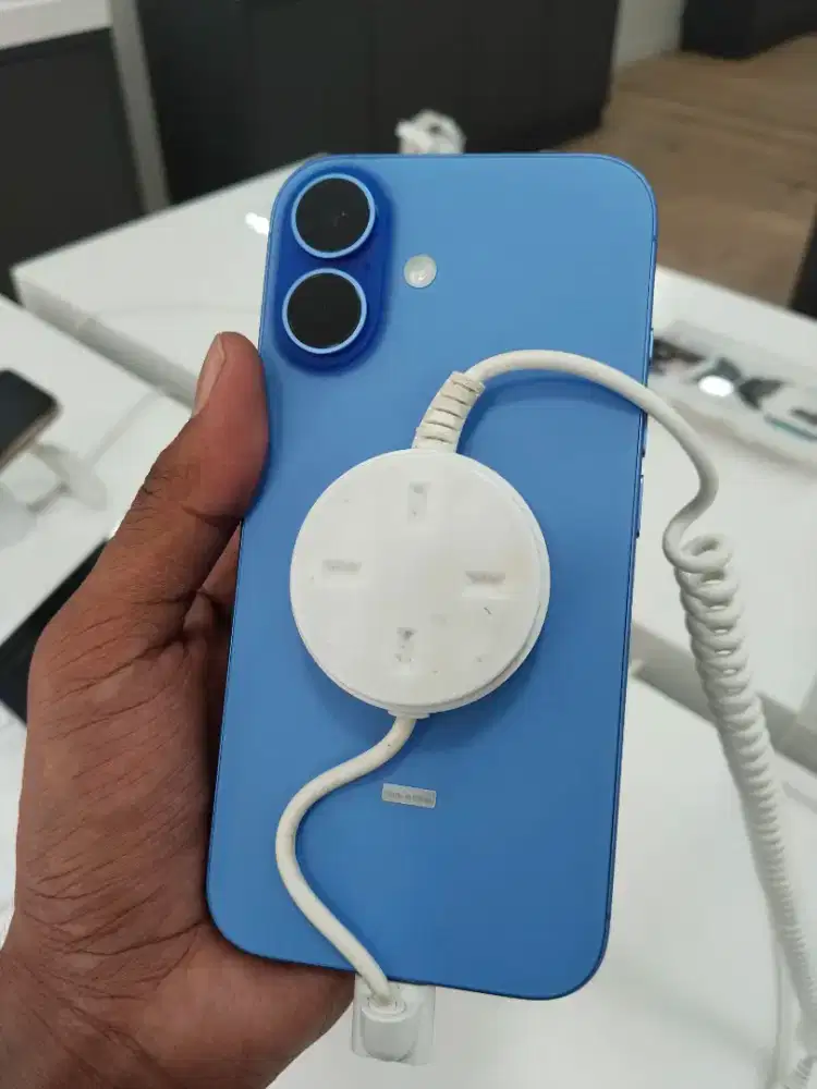 KREDIT IPHONE 16 128GB, DI IBOX KUTA SQUARE, HANYA DENGAN HOME CREDIT