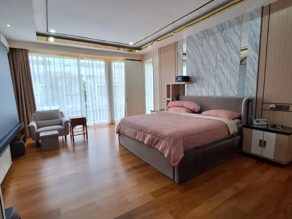 Posisi Hook Rumah Royal Residence Ciamik Poll 2 Lantai