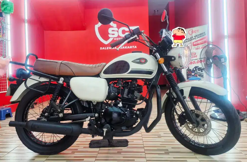 JualCpt90%LikeNew PjkMei26 KAWASAKI W175 CAFE RACER 2022 PUTIH