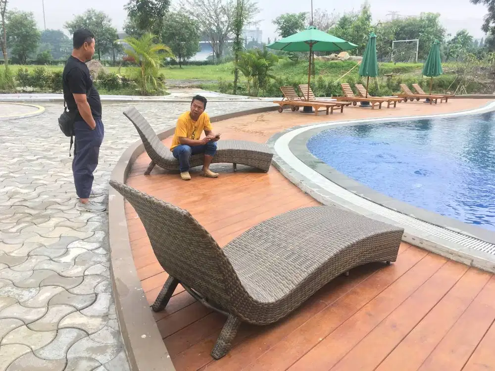 BC RS03 KURSI SANTAI KOLAM RENANG ROTAN SINTETIS BEKASI