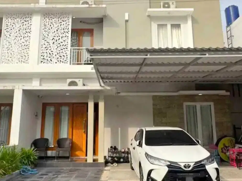 Rumah modern 2 lantai dalam perumahan one gate system dekat UNISA,UMY