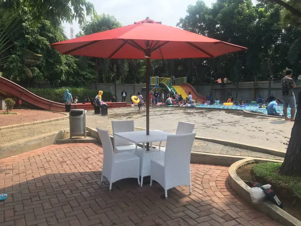 BC SET MEJA PAYUNG TAMAN CAFE OUTDOOR ROTAN SINTETIS BEKASI