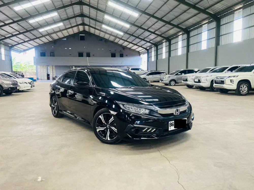 Honda Civic 1.5 Turbo ES 2018 / 2019 AT Matic, Sangat terawat
