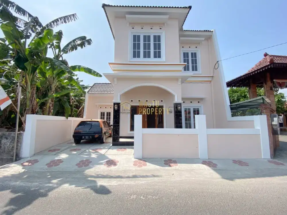 RUMAH 2 LANTAI DESIGN KLASIK DEKAT KAMPUS 4 UAD JOGJA