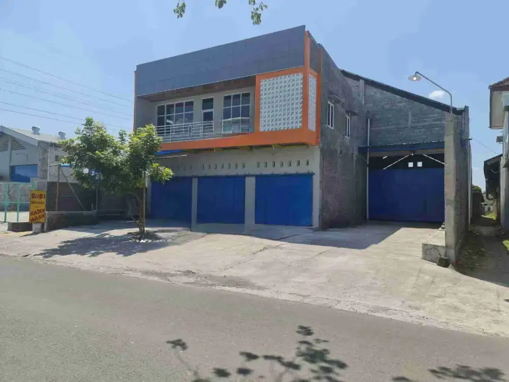 Gudang Strategis Lokasi di Kawasan Industri. Sudah Akses Kontainer.