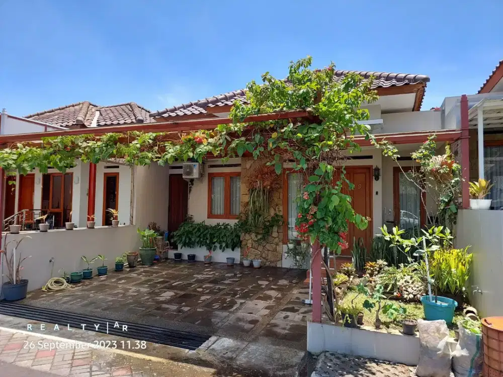 RUMAH MODERN DI CIGADUNG DAGO BANDUNG Lokasi Strategis Harga Nego