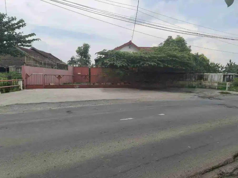 Gudang Strategis Akses Kontainer, Dekat Pintu Tol Kartasura Colomadu Solo.