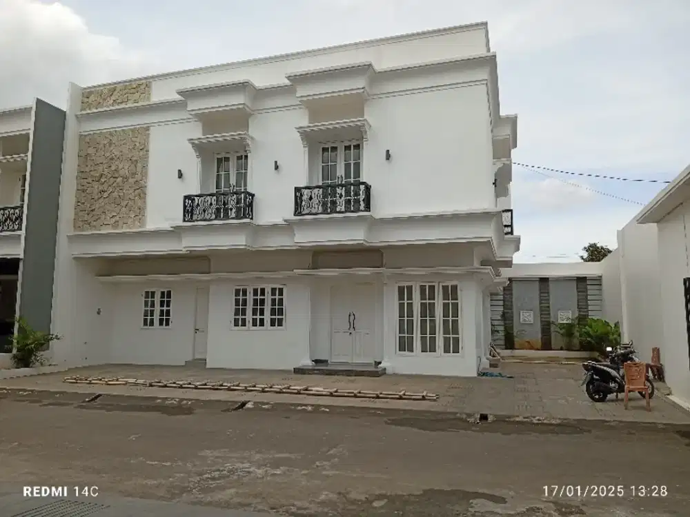 RUMAH BARU MEWAH TOWNHOUSE PONDOK BAMBU DUREN SAWIT