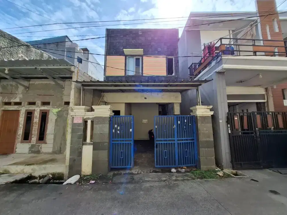 Jual Murah Rumah Kost Bebas Banjir 2 Lantai 7 Kamar, Lebar Jalan 2 Mobil Bisa KPR Bank di Kalideres Cengkareng Jakarta Barat