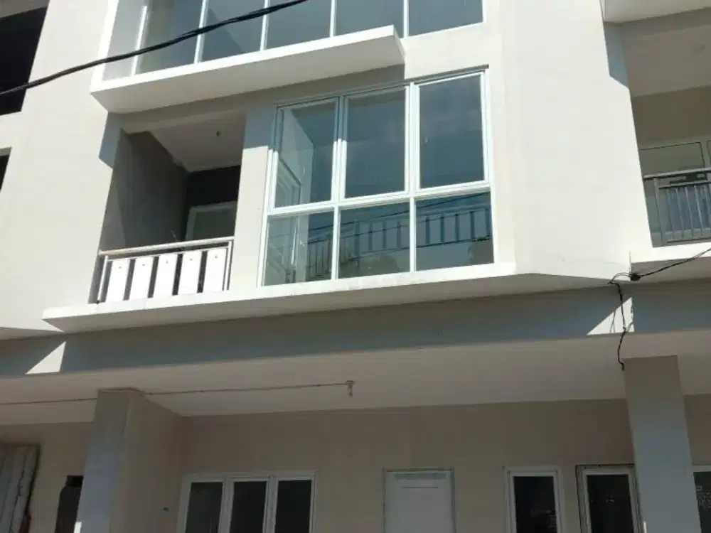 Dijual Rumah Tengah Kota Di Jl. Pandanaran Semarang II