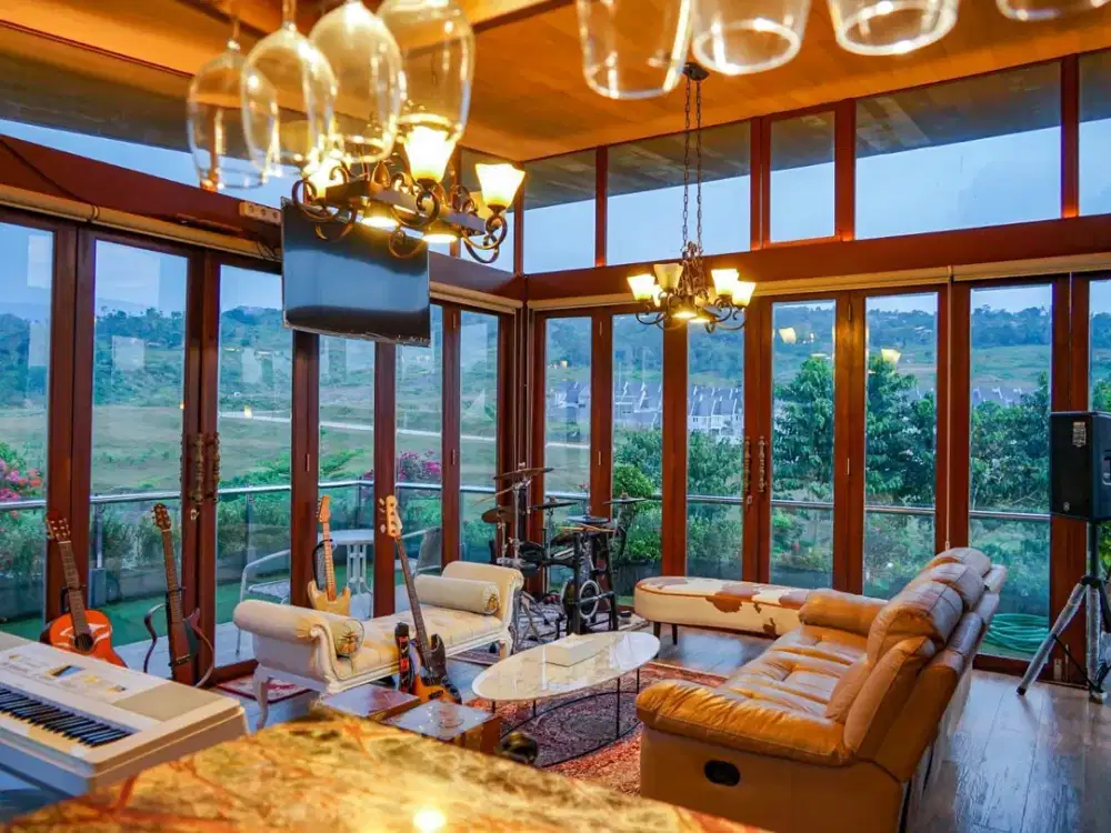 DIJUAL RUMAH PREMIUM SWIMMING POOL HARGA NEGO SANTORINI SENTUL CITY SSR246