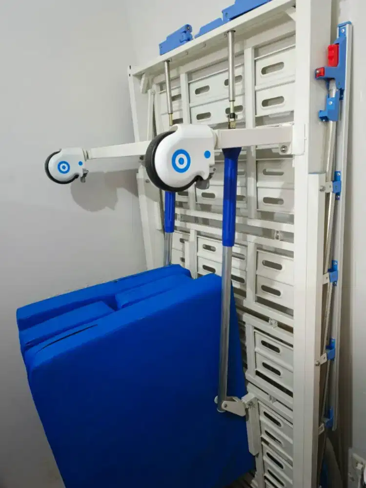 Kasur rumah sakit masih baru